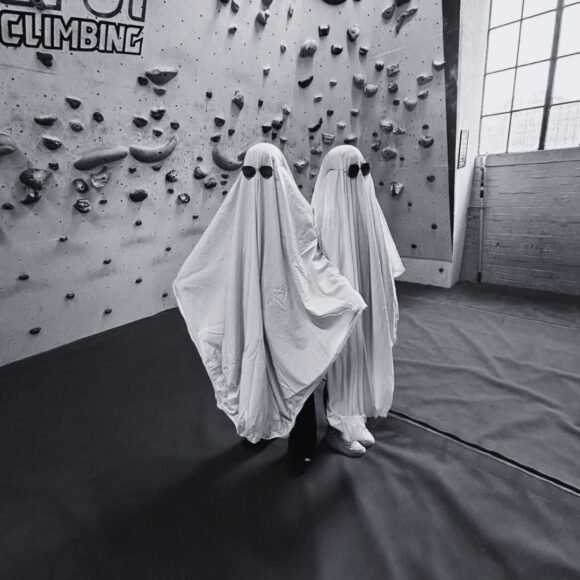 halloween climbing competition