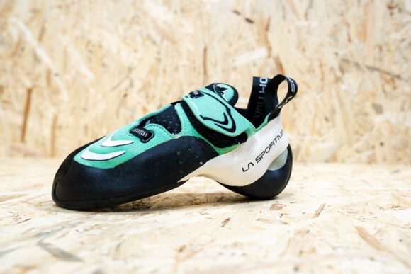 Climbing shoes outlet sales