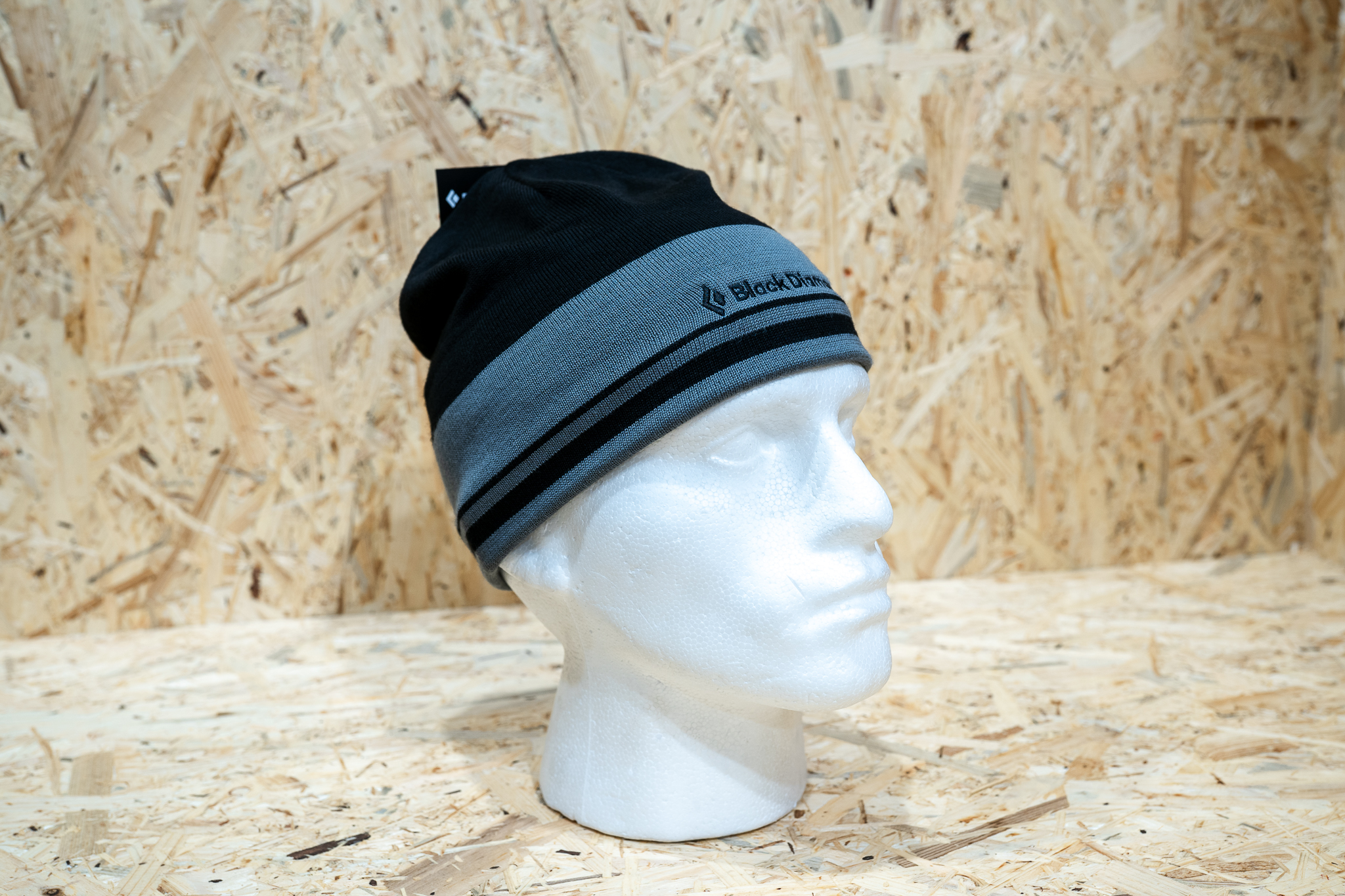 Black diamond sales beanie