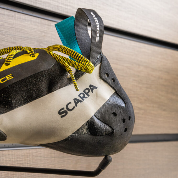 Scarpa Veloce Lace - Black-Yellow