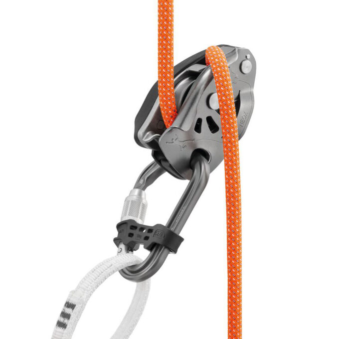 Petzl Attache Bar Screw Lock Carabiner (S24)